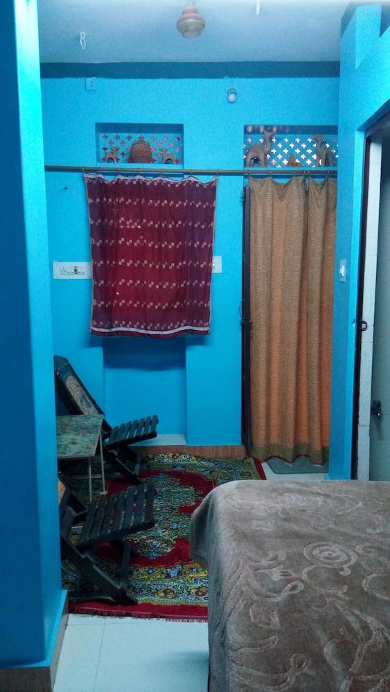 Shyam Palace Guest House