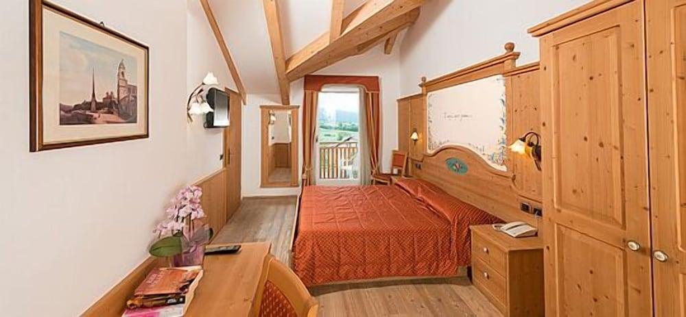 Lady Maria Hotel & Resort