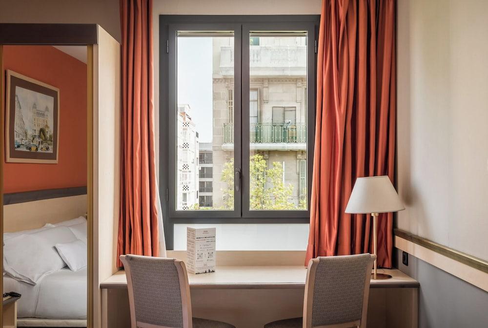 Petit Palace Trencadis