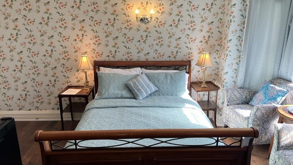 Bedham Hall Bed & Breakfast