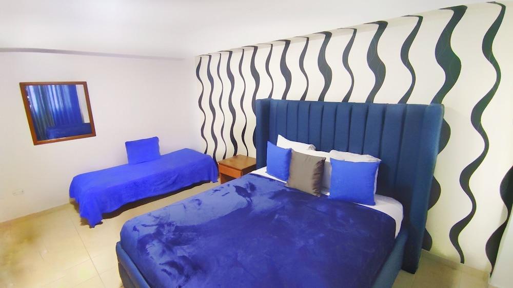 Acuarium Suite Resort