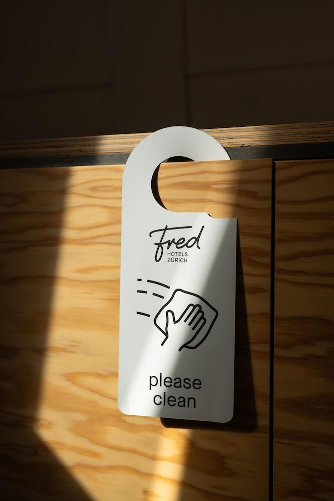 Fred Guest House Hauptbahnhof - Self Check-in