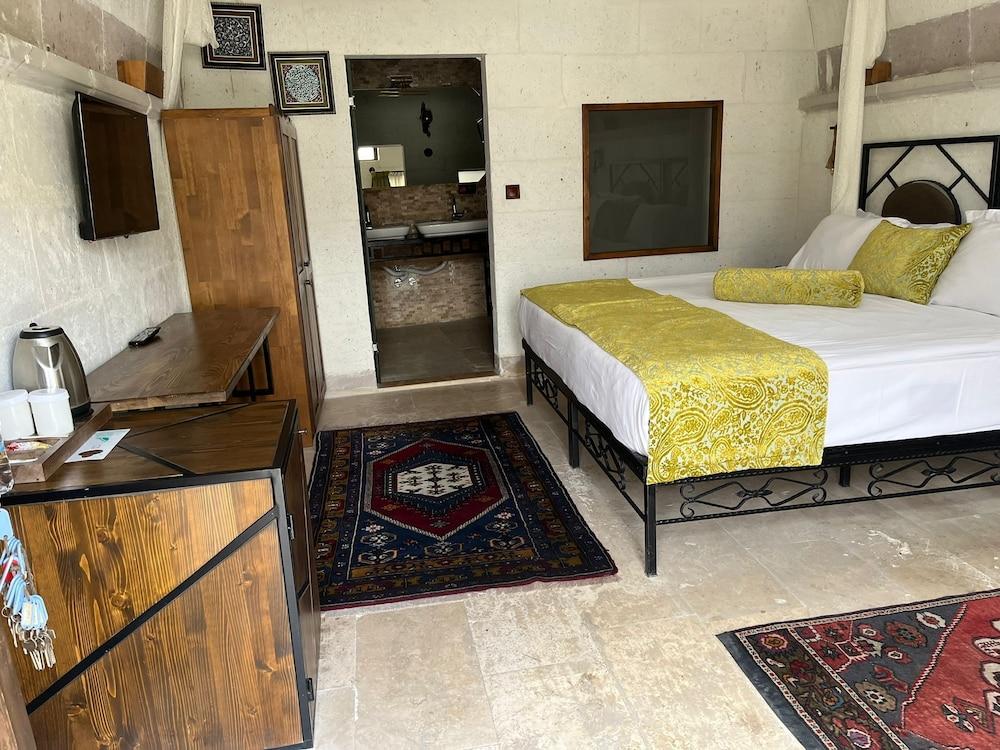 Ortahisar Cave Hotel