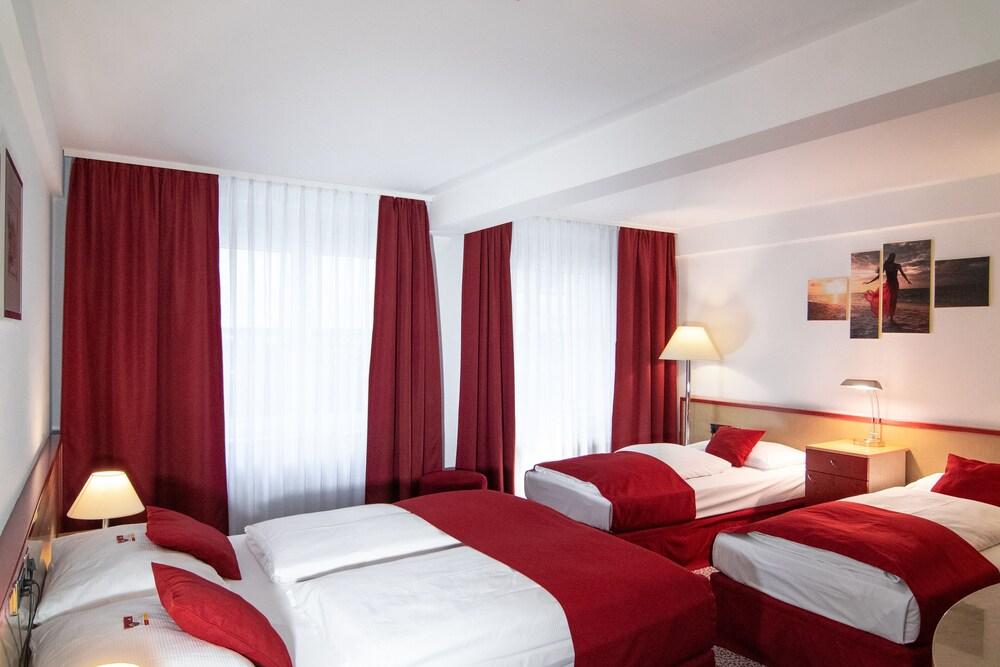 LeoMar Flatrate Hotel