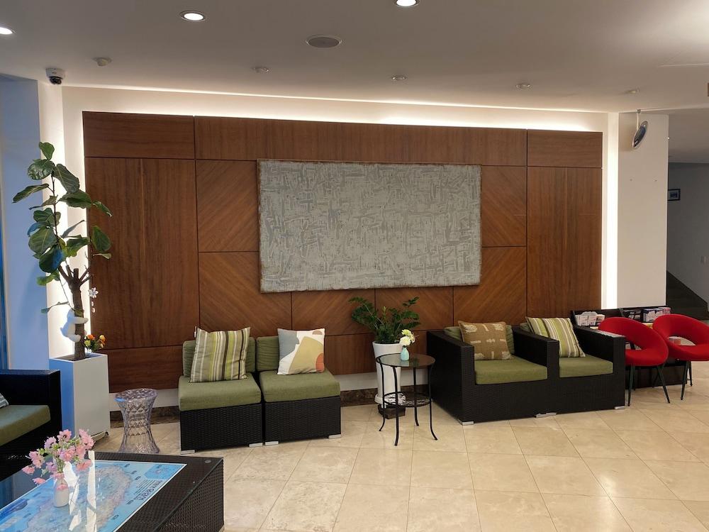 AVA Hotel Jeju Hamdeok