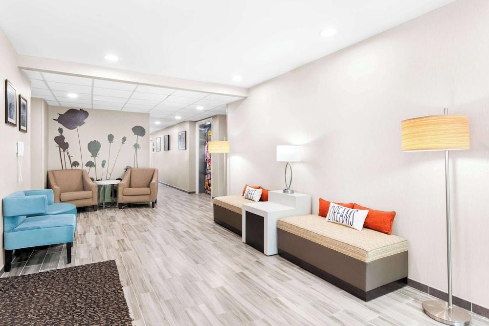 Sleep Inn & Suites Pigeon Forge - Downtown