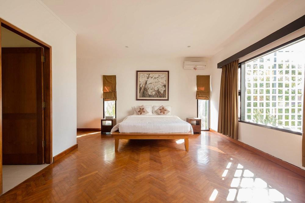 Suarti Resort Villas & Gallery