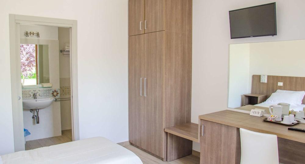 Villaggio Albergo Le Macerine