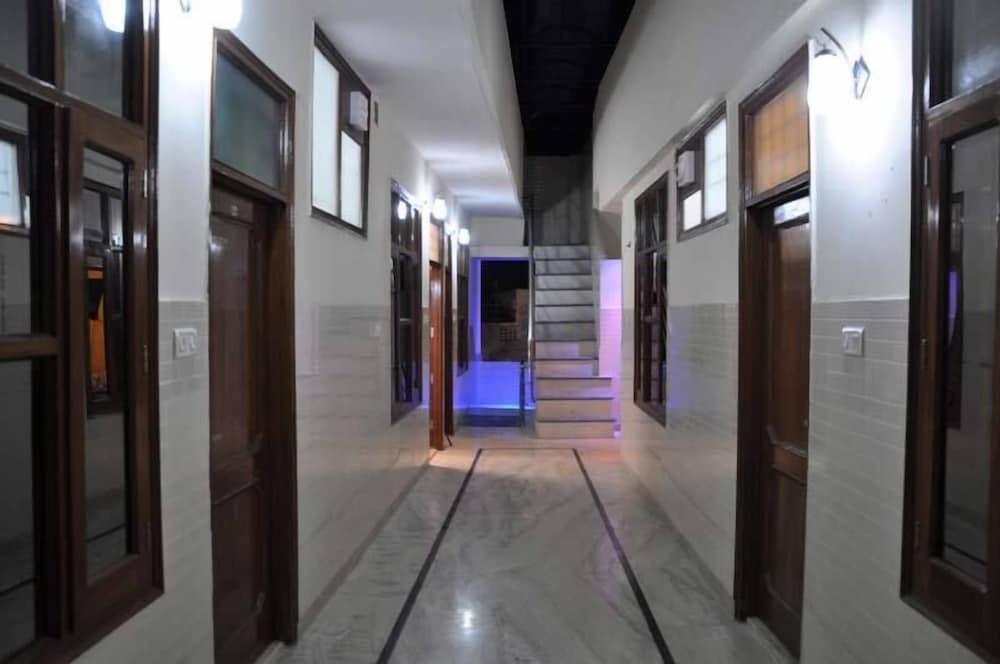 Hotel Grand Residency