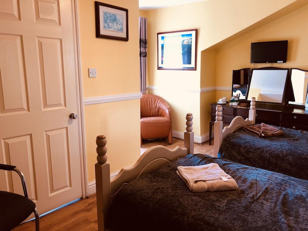 Castle Lodge Guest House