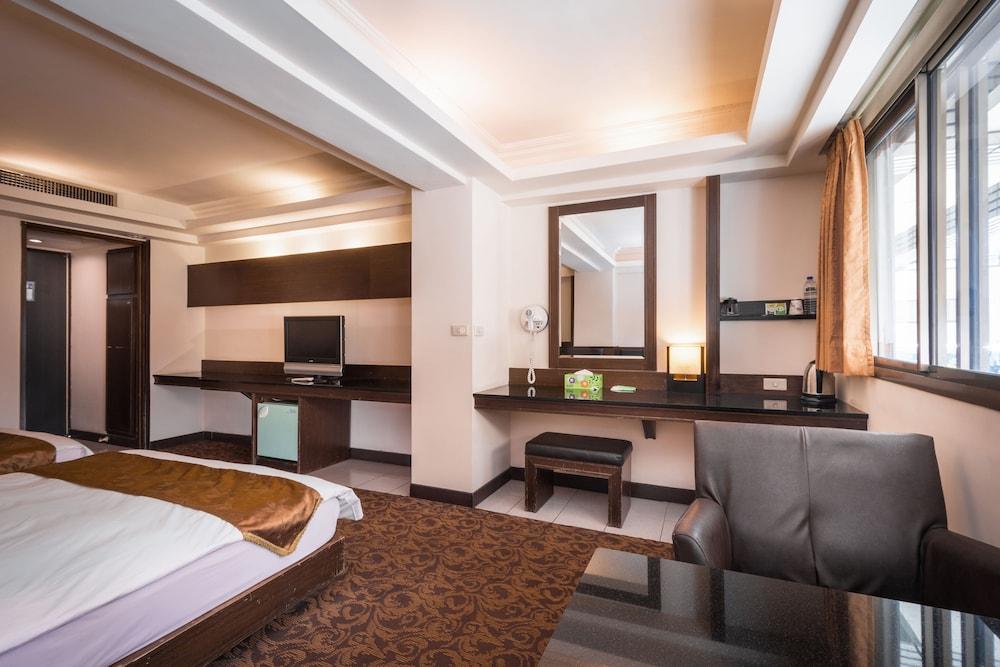 The Enterpriser Hotel