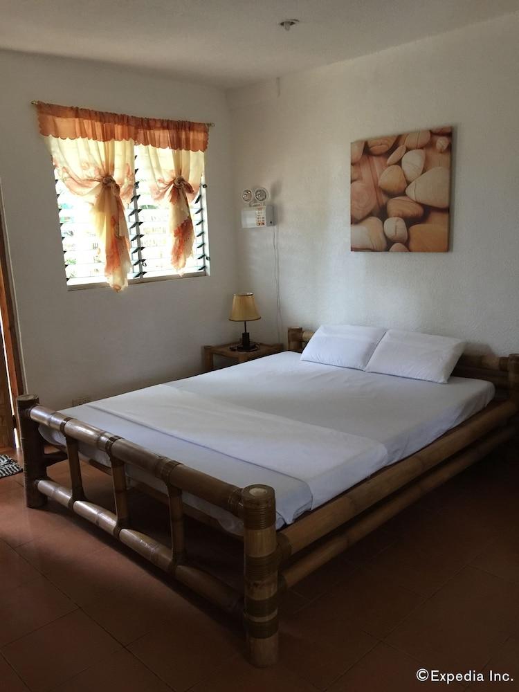 Panglao Chocolate Hills Resort