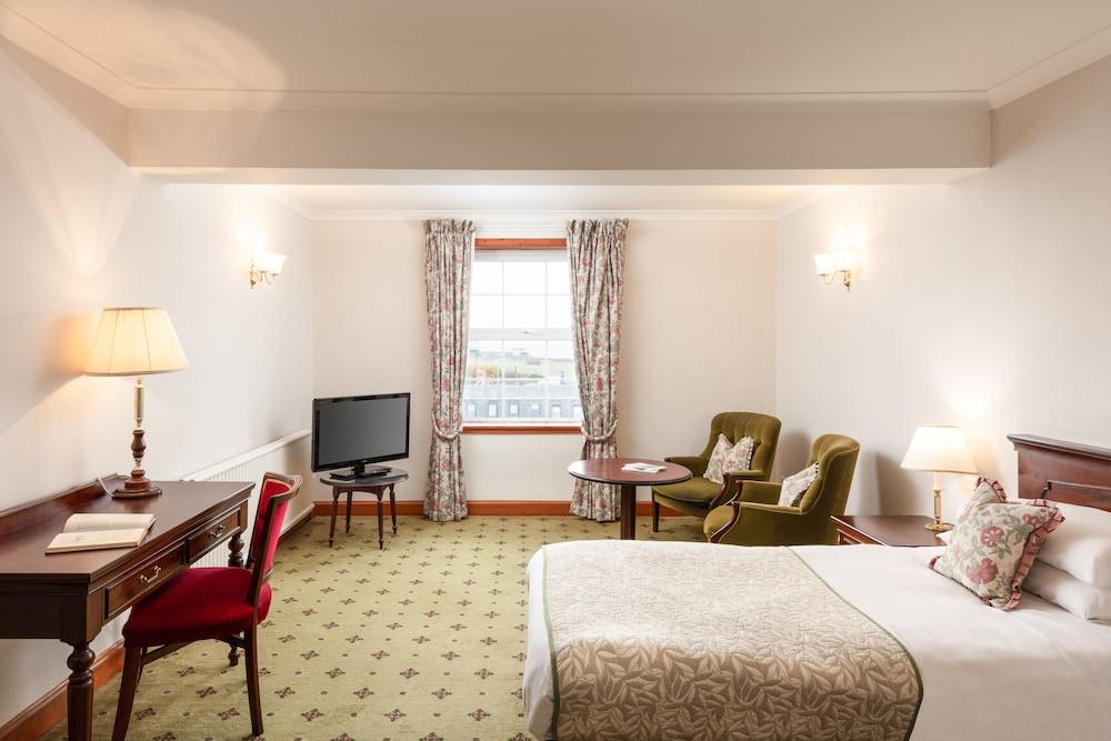 North West Castle Hotel