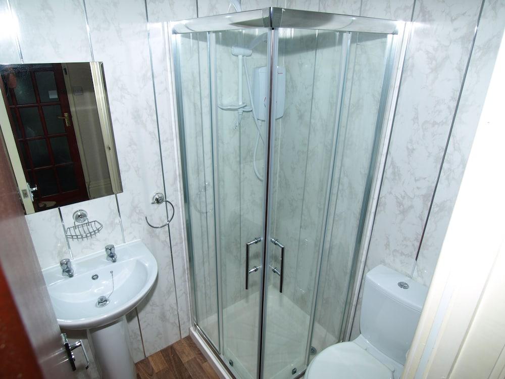 Waverley House Apartments