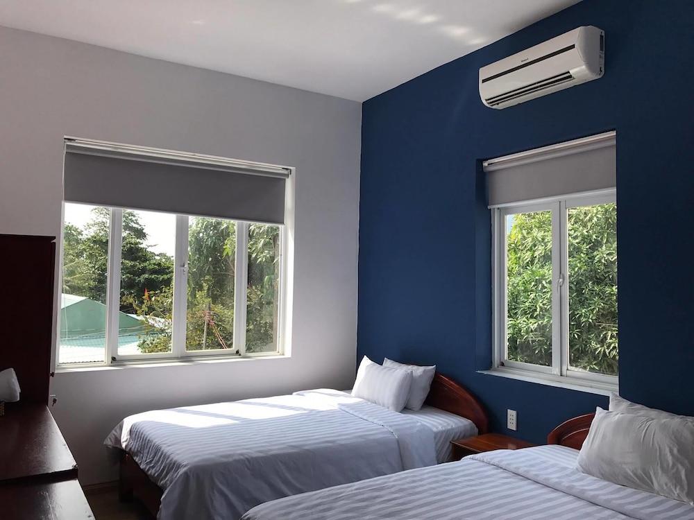 Lighthouse Boutique Hotel