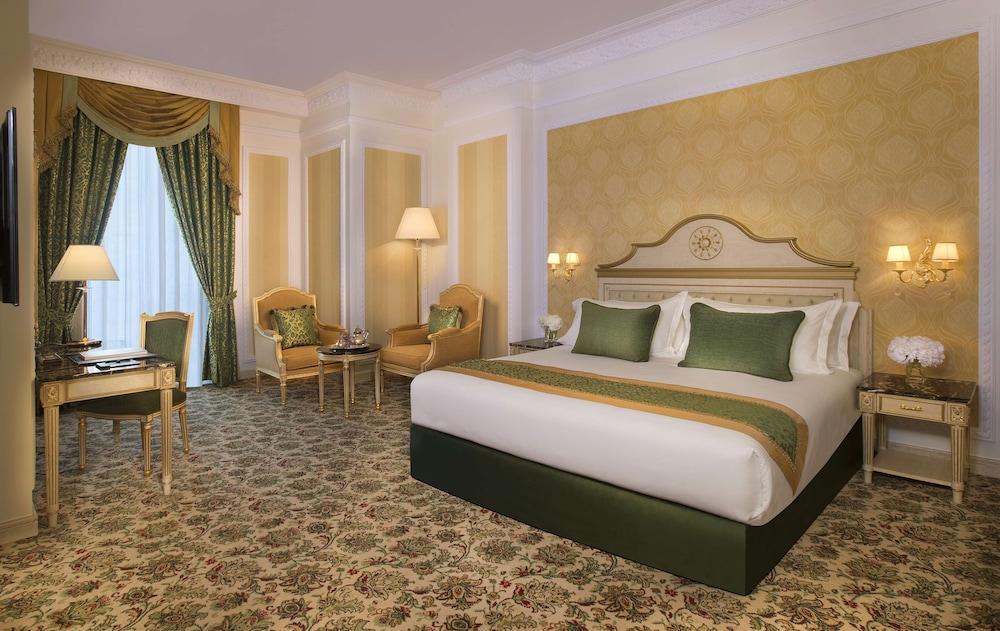 Royal Rose Abu Dhabi, a Curio by Hilton Affiliated Hotel