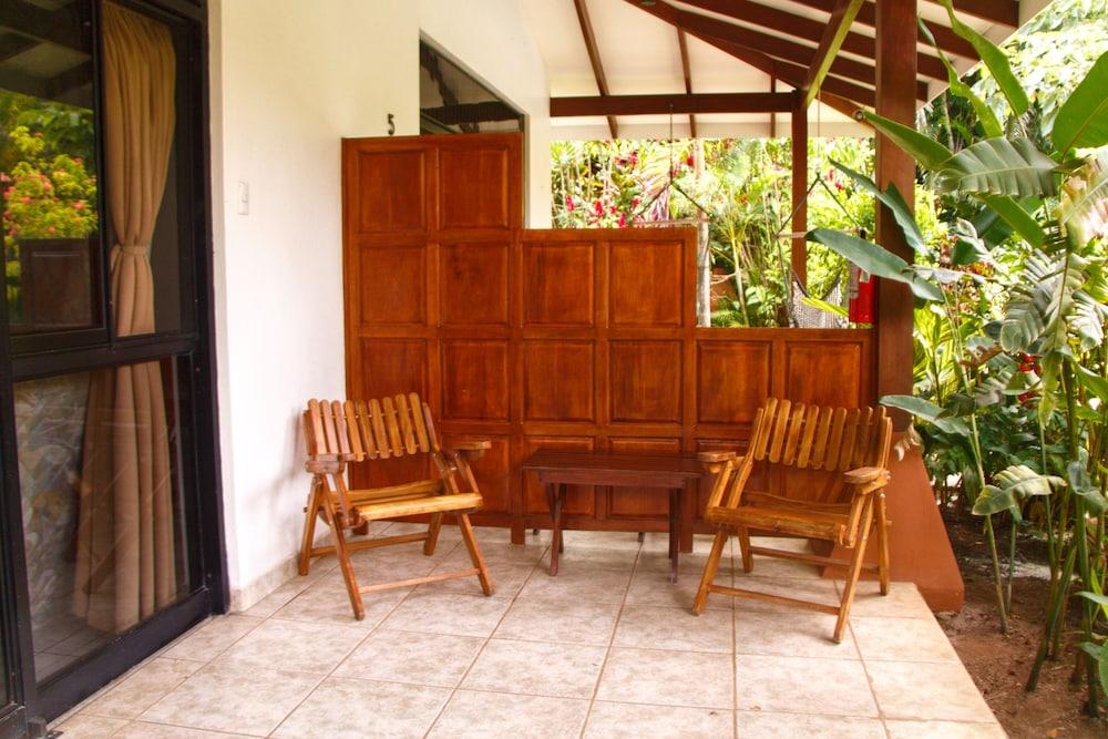 Hotel Colinas del Sol