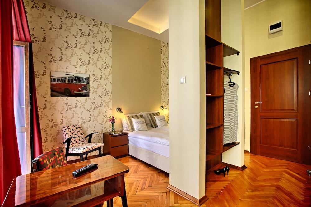 Stare Kino Cinema Residence