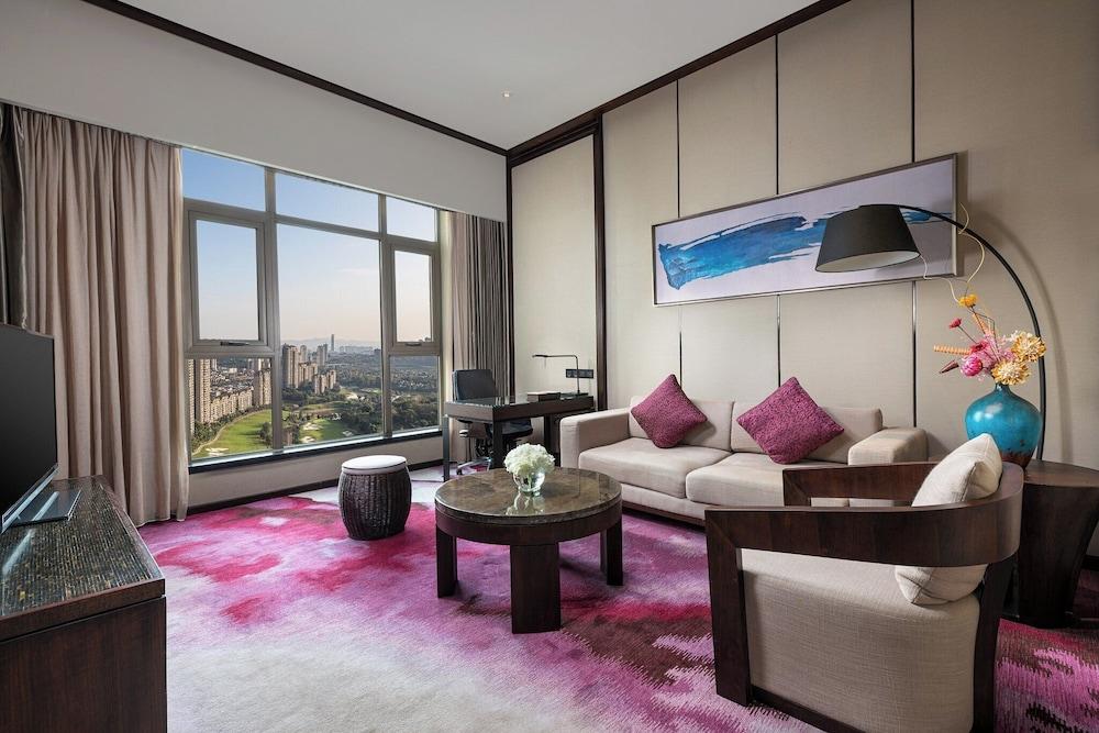 Crowne Plaza Chongqing New North Zone by IHG