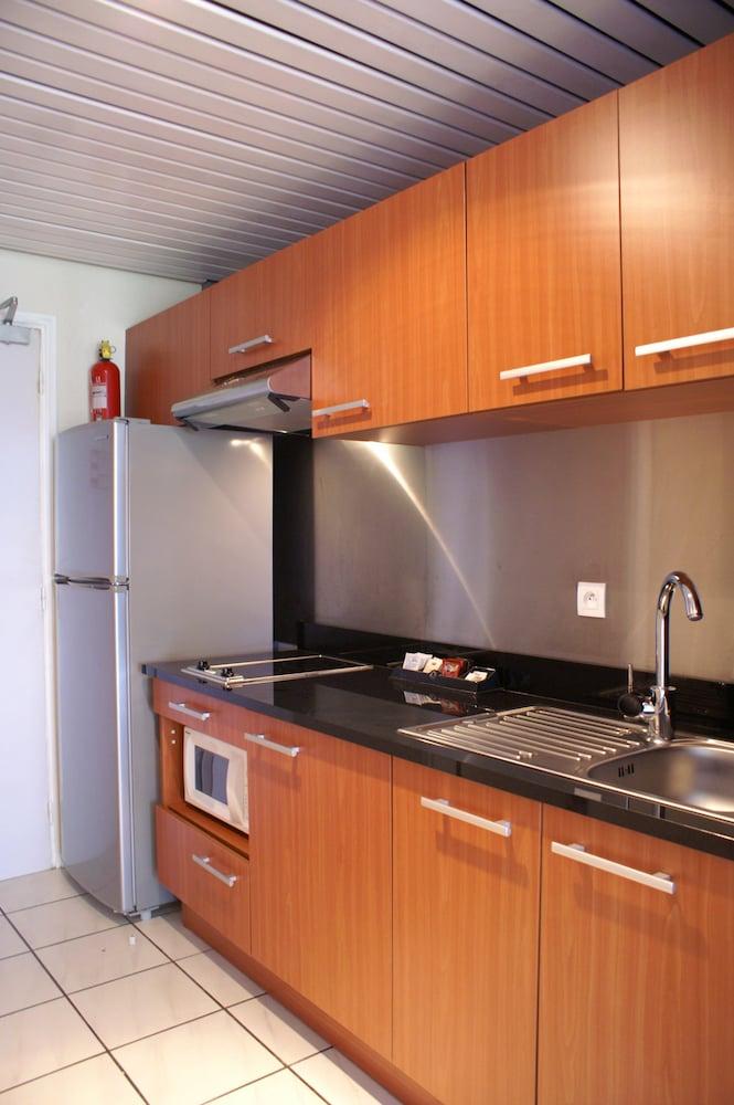 Le Stanley Hotel and Suites