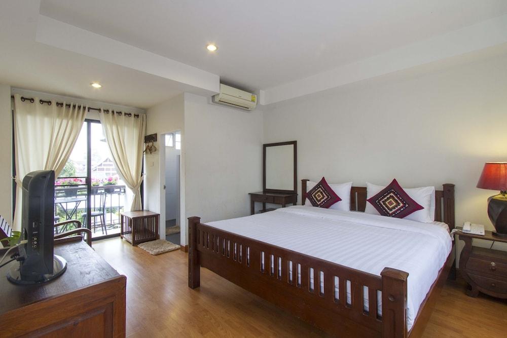 Rachamankha Flora House