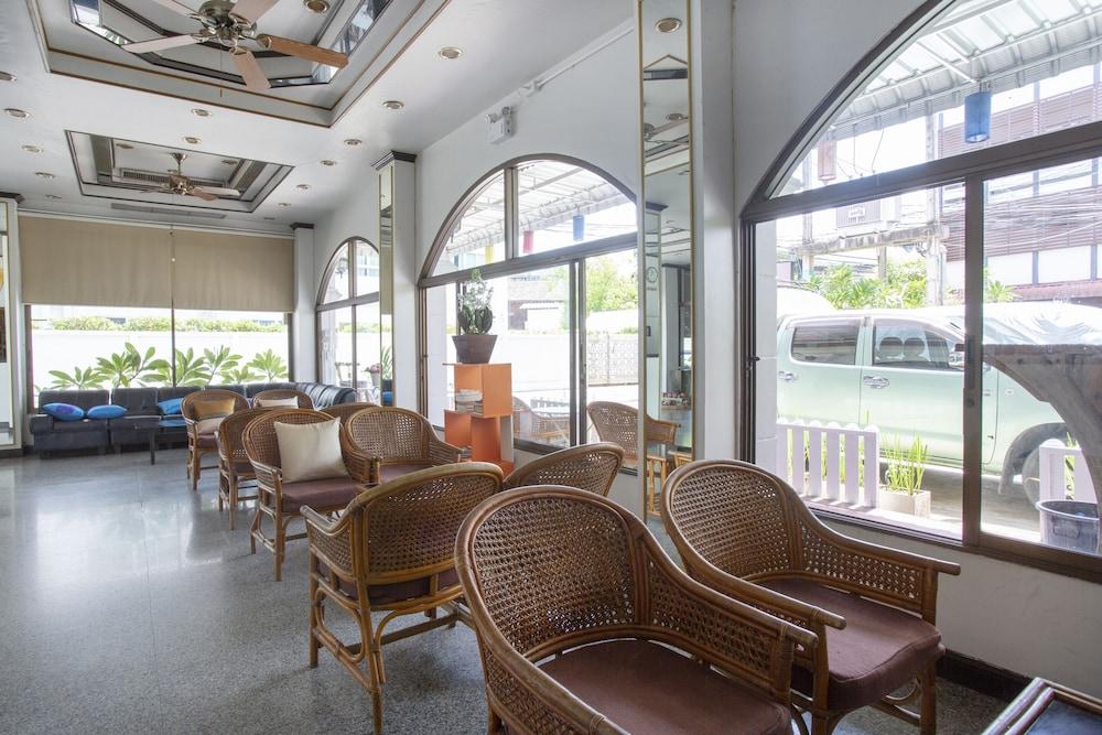 Super OYO 1096 Winner Inn Hotel