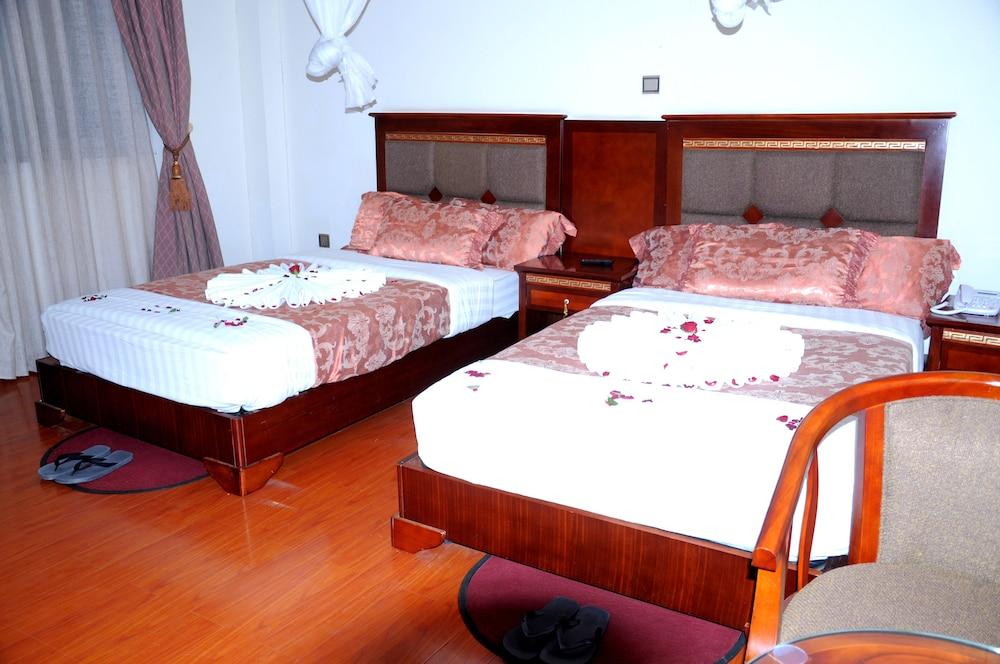 Addis Amba Hotel