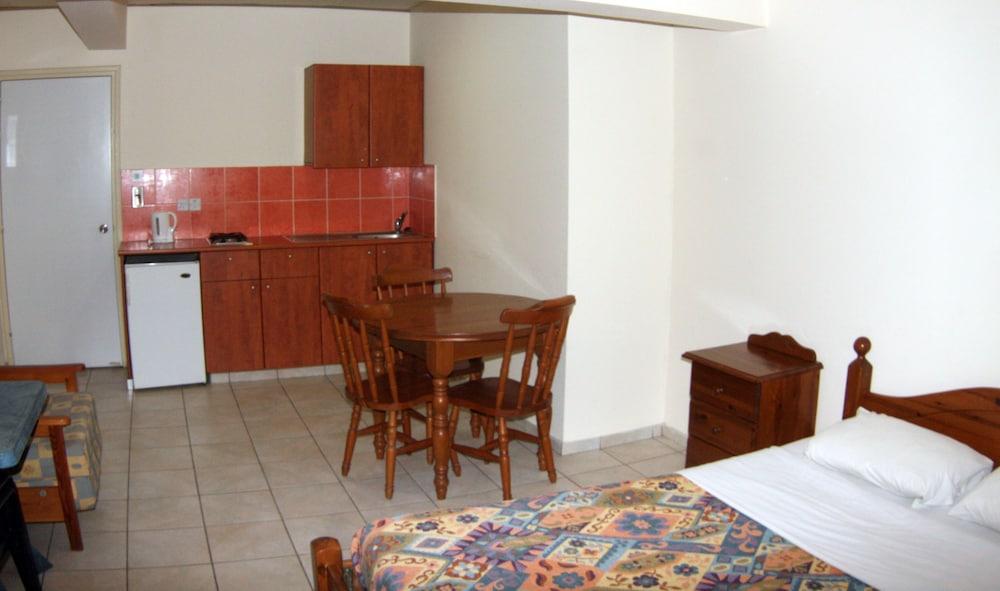 Palm Sea Beach Holiday Apts