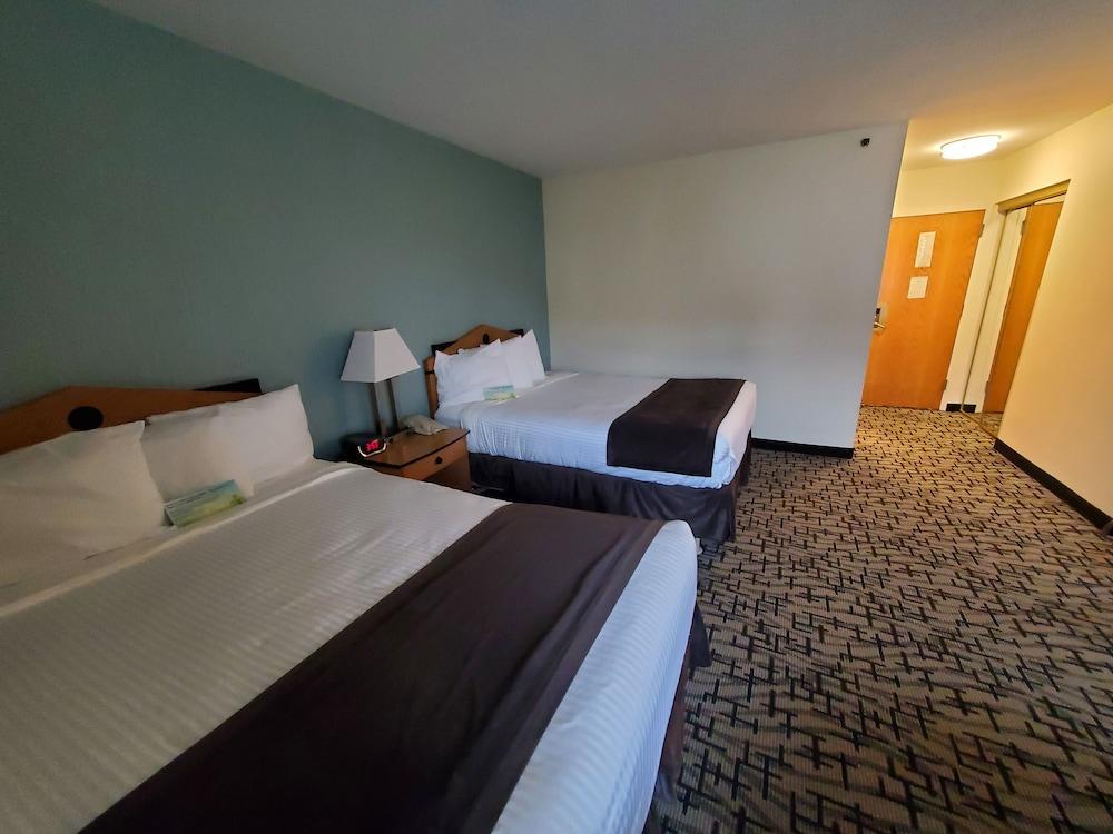 Groton Inn and Suites