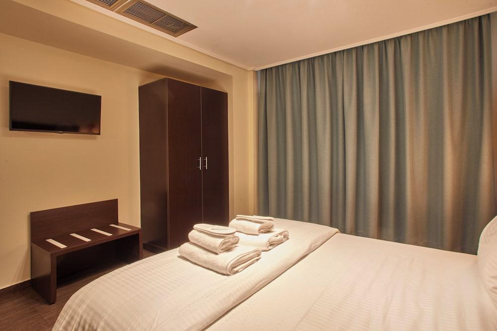 Athens Way Pop Art Hotel