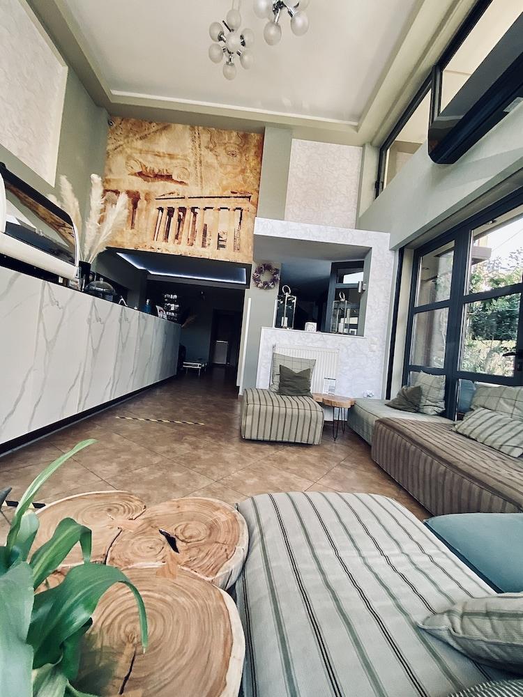 Mc Queen Rooms & Apartments