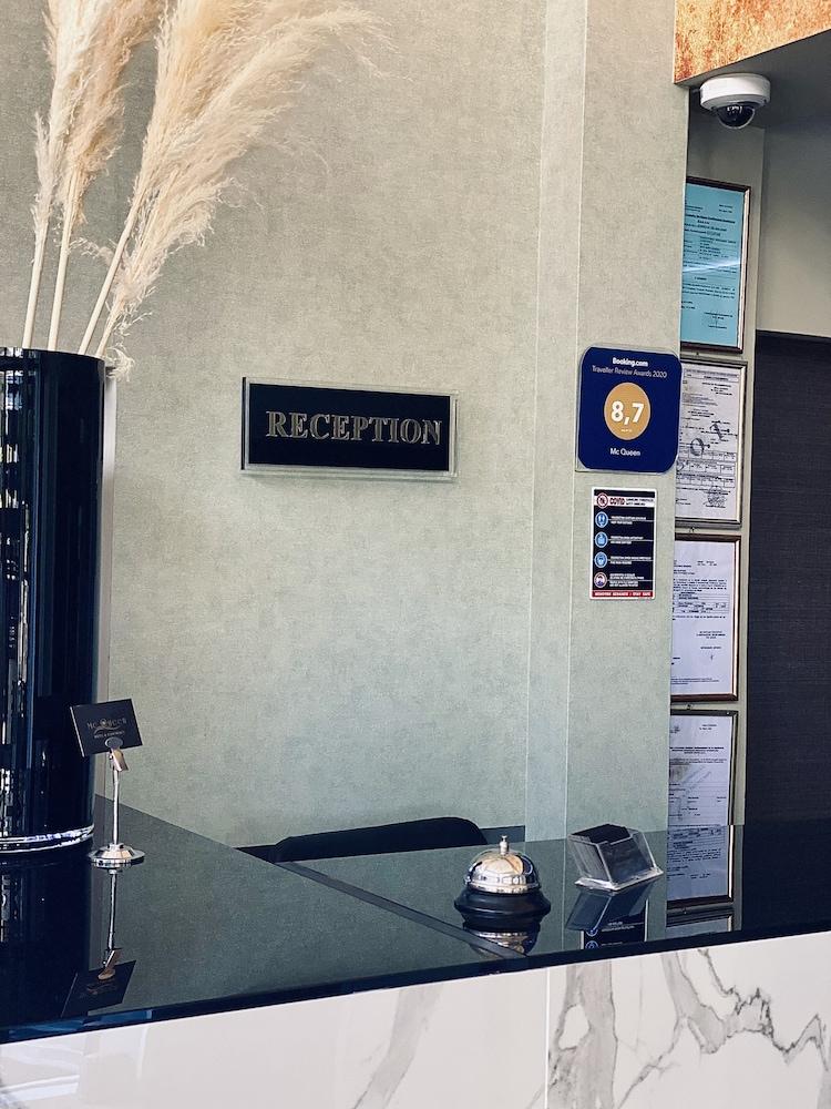 Mc Queen Rooms & Apartments