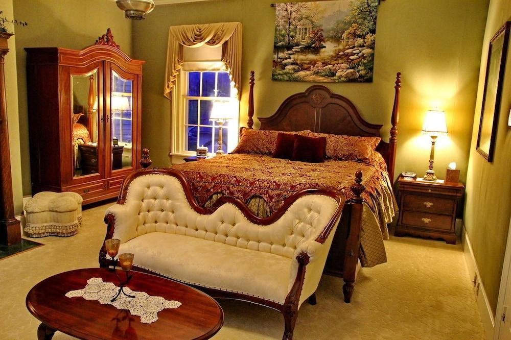 Bybee's Historic Inn