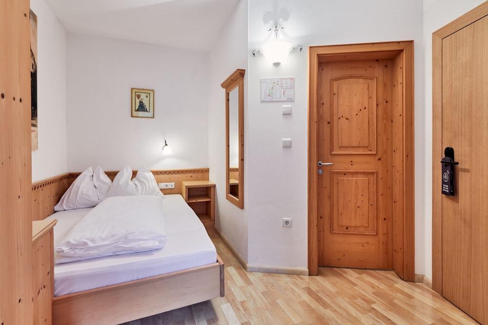 Walther von der Vogelweide