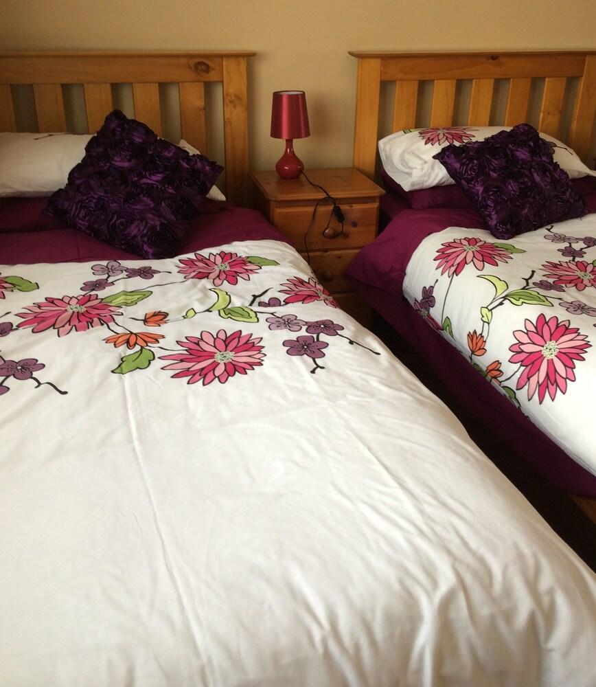 Hillview Farmhouse B&B