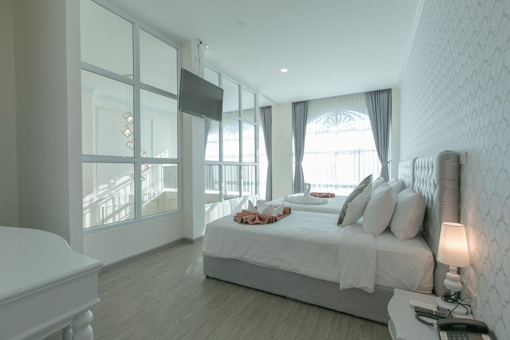 De Hug Hotel & Residence