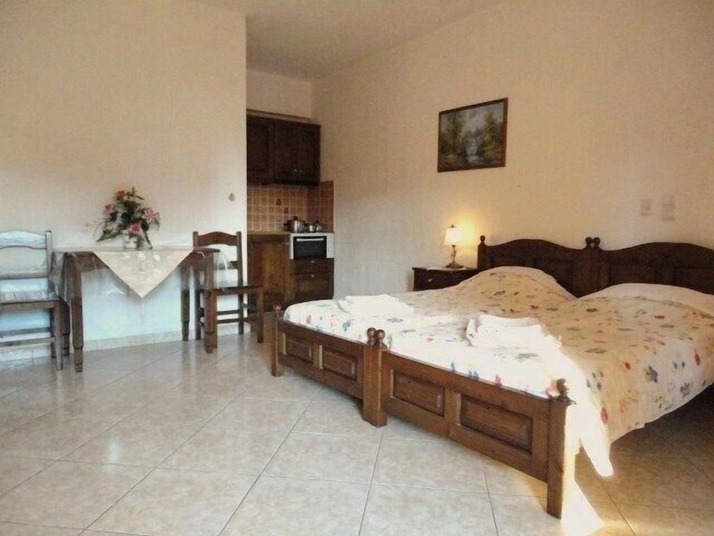 Yellow Stella Studios