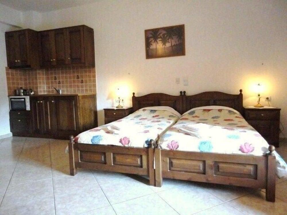 Yellow Stella Studios