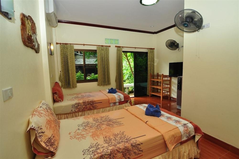 Harmony House - Hostel