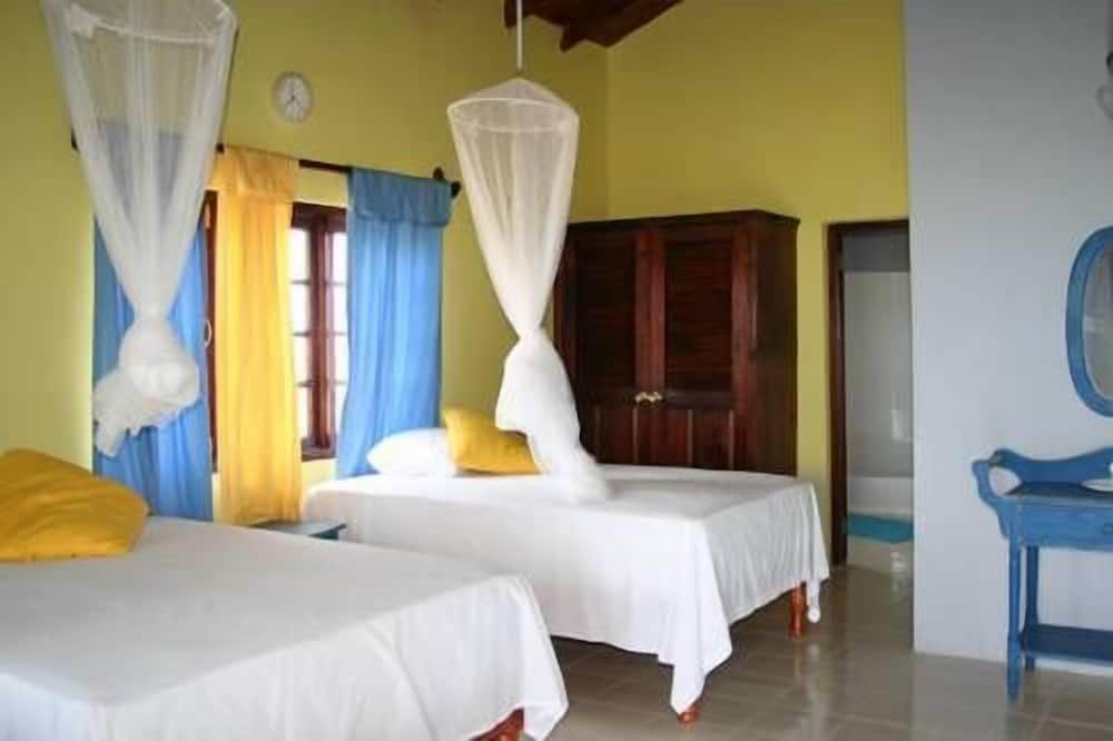 Idlers' Rest Beach Hotel