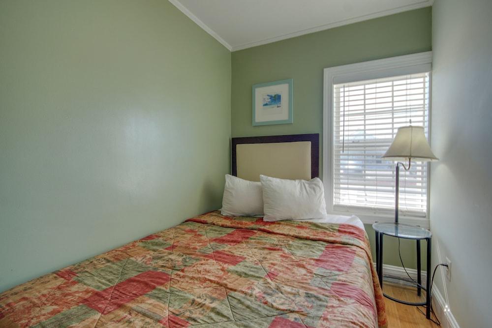 Ocean Lodge Hotel South