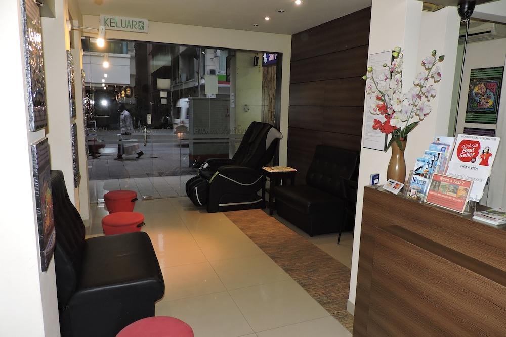 Zodiac Golden Palace Hotel