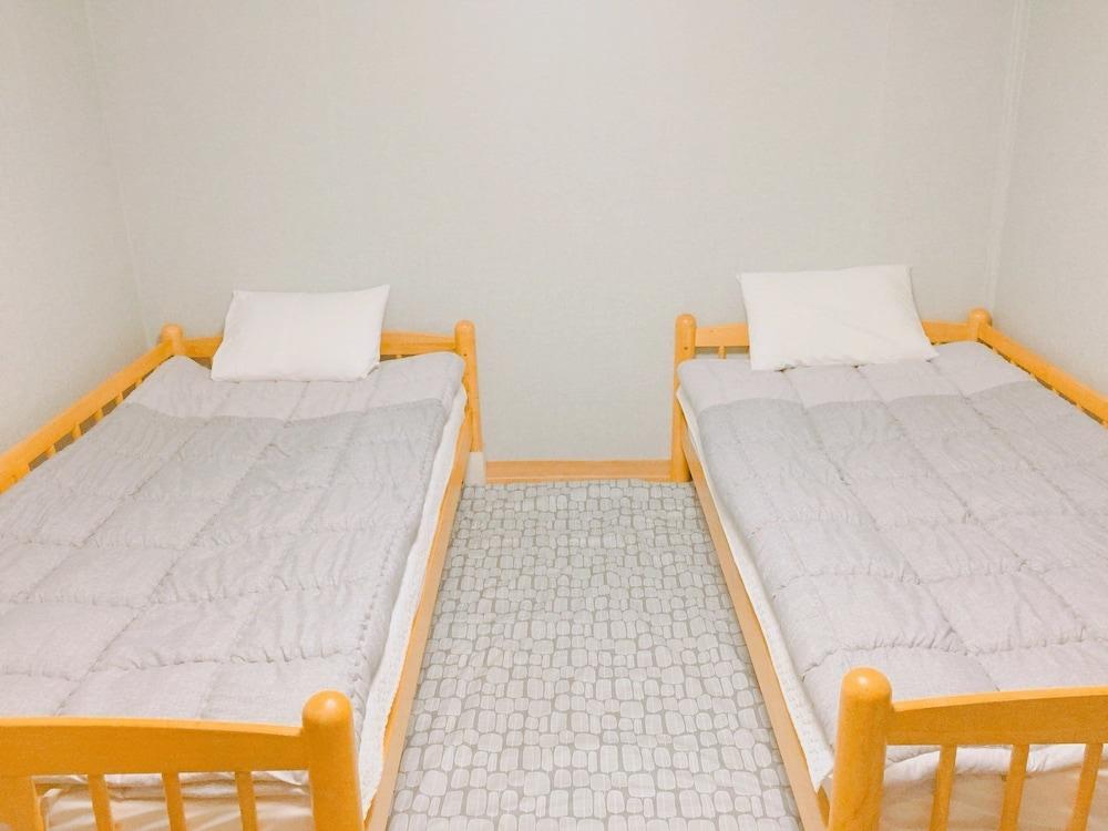 iCOS Guesthouse 1 for Female - Hostel