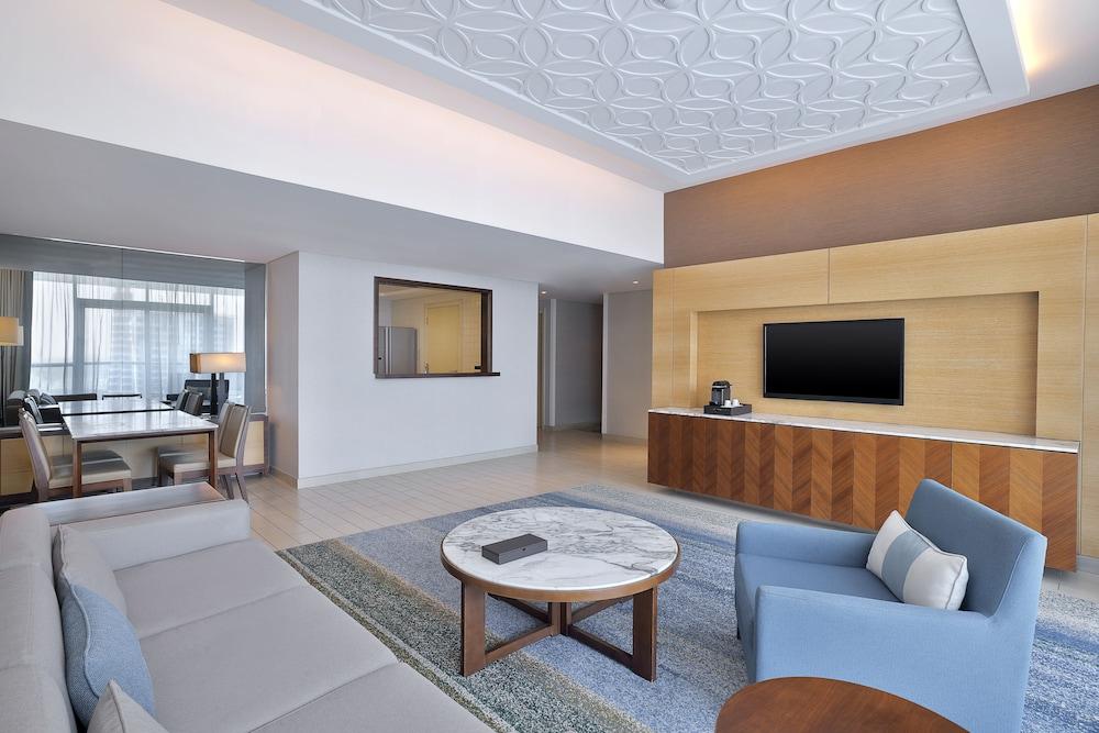 DoubleTree by Hilton Dubai - Jumeirah Beach