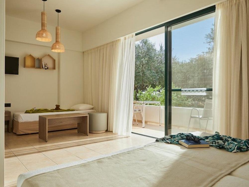 Alex Beach Hotel - Bungalows