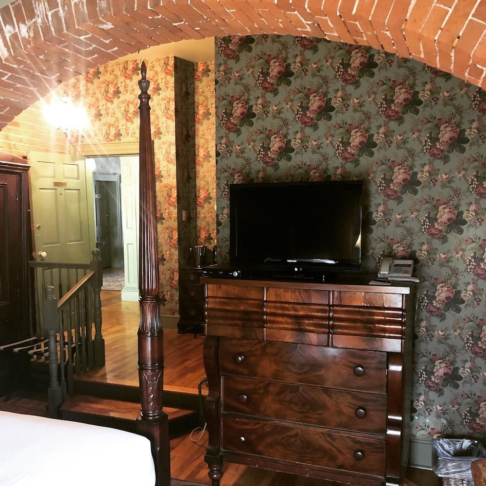 Fairholm Boutique Inns