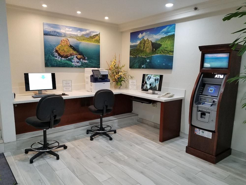 The Imperial Hawaii Resort