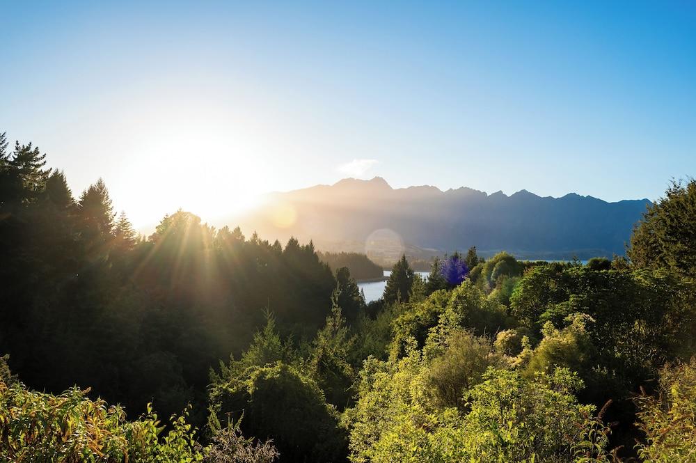 Platinum Queenstown Villas