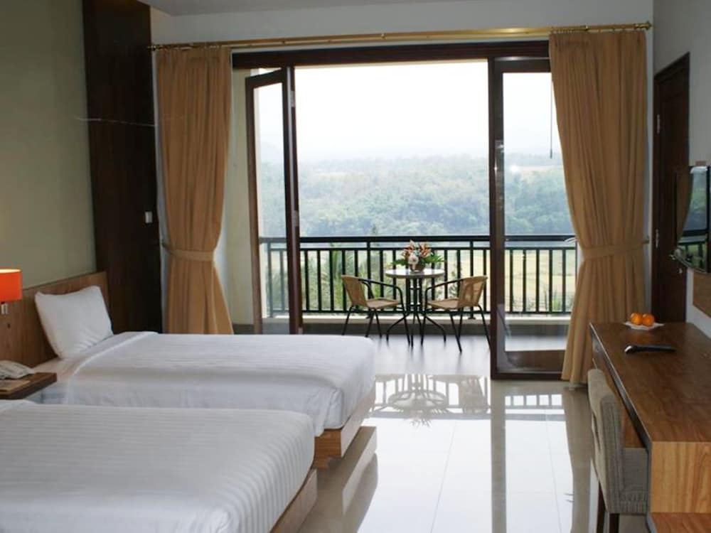 The Oxalis Regency Hotel Magelang