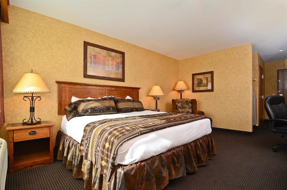 Best Western Plus Kelly Inn & Suites